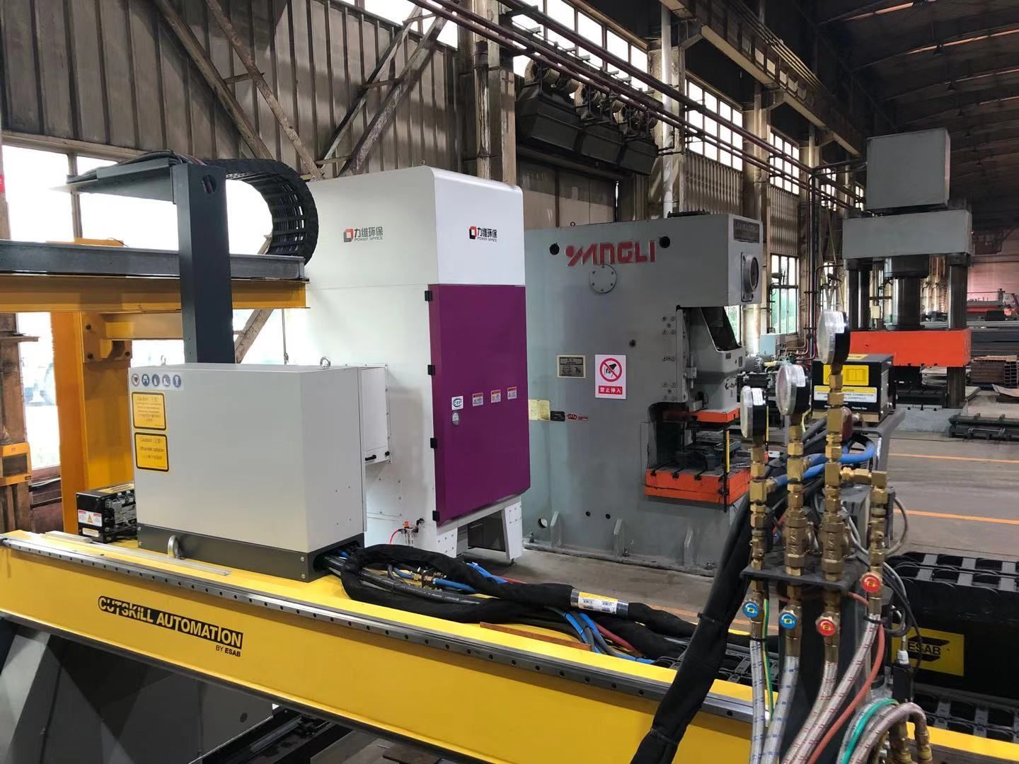 laser cutting fume extractor
